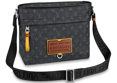 besace homme louis vuitton|Besace Zippée Monogram Eclipse .